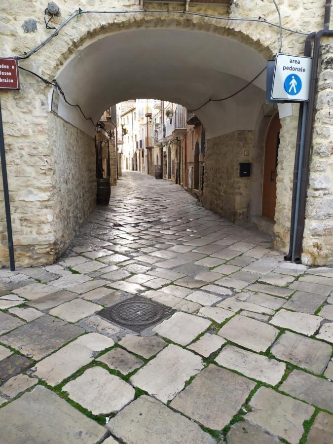 Casa Flora Fondi Centro Storico Apartament Zewnętrze zdjęcie